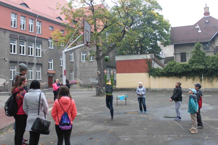 podworkowe-wspomnienia-wychodza-z-cienia-foto-71018