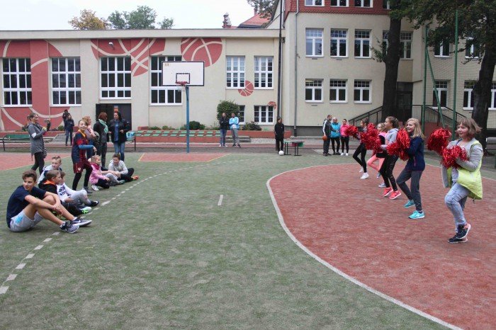 podworkowe-wspomnienia-wychodza-z-cienia-foto-71018