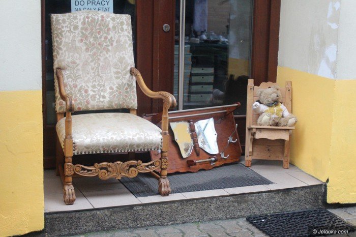pogoda-nie-sprzyjaa-handlarzom-staroci-foto-71020