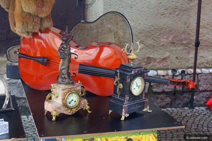 pogoda-nie-sprzyjaa-handlarzom-staroci-foto-71020