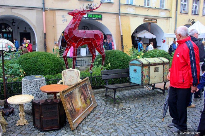 pogoda-nie-sprzyjaa-handlarzom-staroci-foto-71020