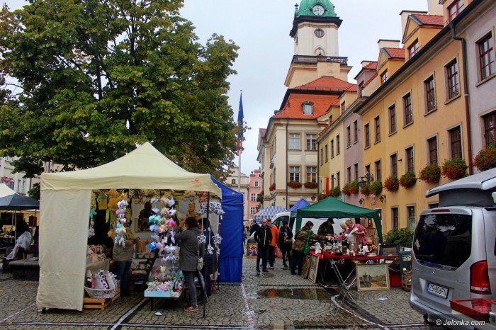 pogoda-nie-sprzyjaa-handlarzom-staroci-foto-71020