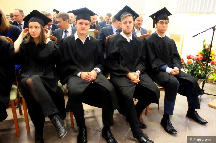 uniwersytet-ekonomiczny-rozpocza-rok-akademicki-foto-71108