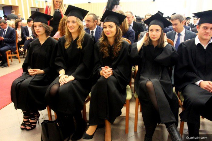 uniwersytet-ekonomiczny-rozpocza-rok-akademicki-foto-71108