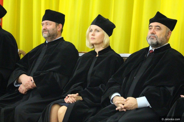 uniwersytet-ekonomiczny-rozpocza-rok-akademicki-foto-71108