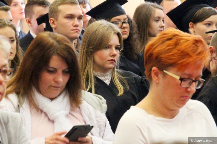 uniwersytet-ekonomiczny-rozpocza-rok-akademicki-foto-71108