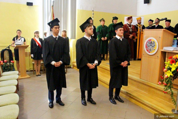 uniwersytet-ekonomiczny-rozpocza-rok-akademicki-foto-71108