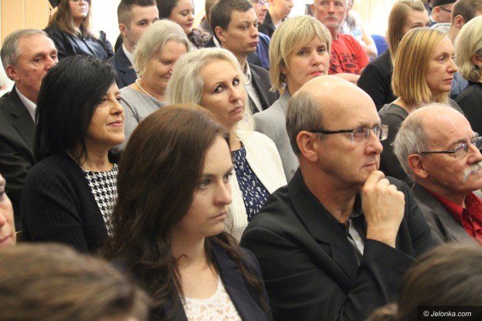 uniwersytet-ekonomiczny-rozpocza-rok-akademicki-foto-71108
