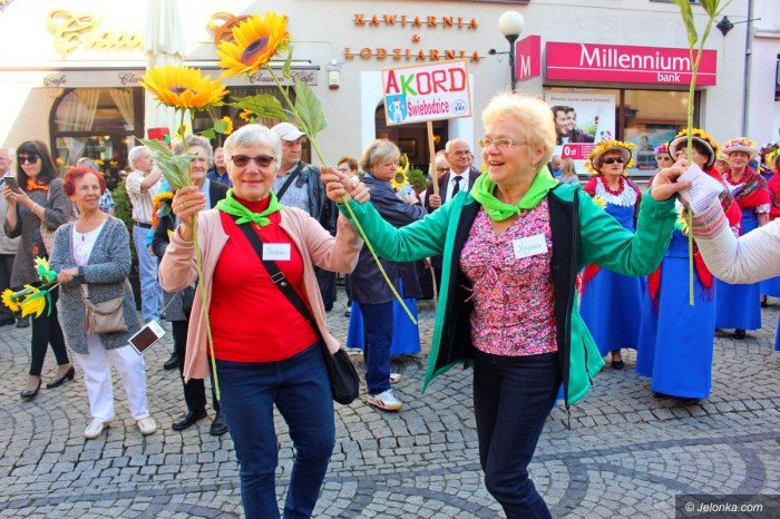 klucz-do-miasta-w-rekach-seniorow-foto-71128