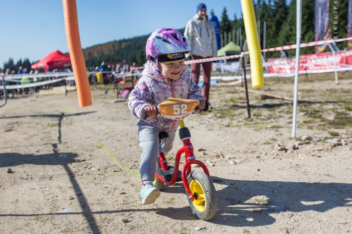 prawie-tysiac-piastow-na-rowerach-foto-71144