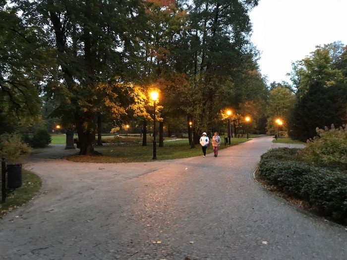 magiczny-spacer-w-deszczu-po-cieplickich-parkach-foto-71176