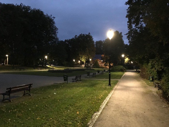 magiczny-spacer-w-deszczu-po-cieplickich-parkach-foto-71176