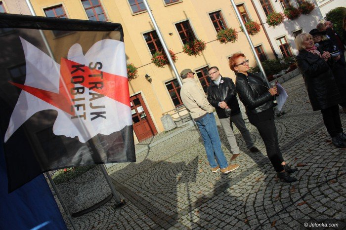protest-w-rocznice-czarnego-poniedziaku-foto-71186
