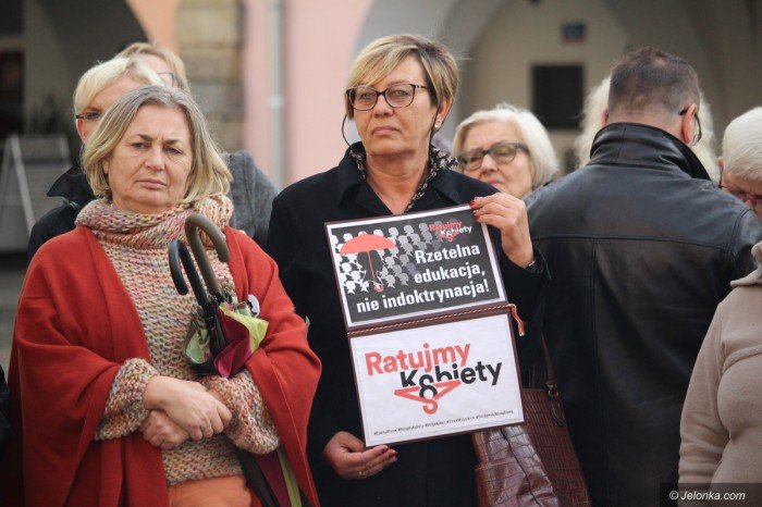 protest-w-rocznice-czarnego-poniedziaku-foto-71186