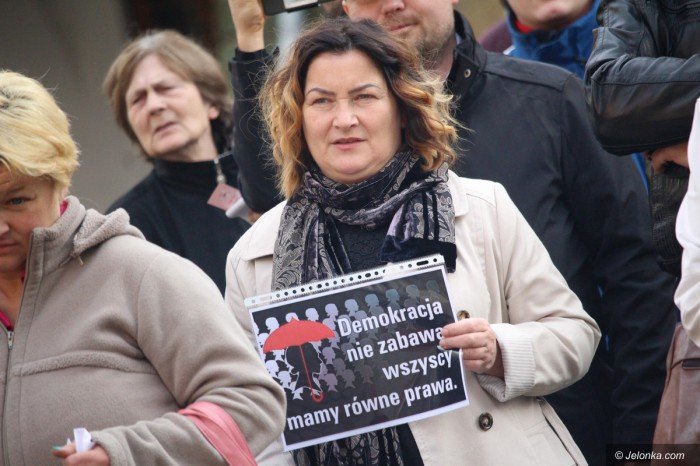 protest-w-rocznice-czarnego-poniedziaku-foto-71186