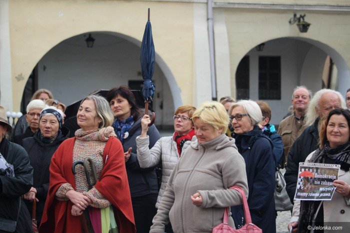 protest-w-rocznice-czarnego-poniedziaku-foto-71186