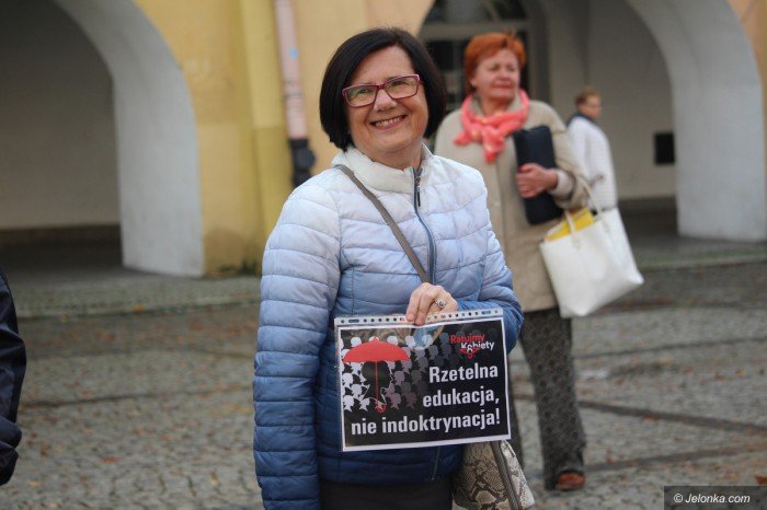 protest-w-rocznice-czarnego-poniedziaku-foto-71186
