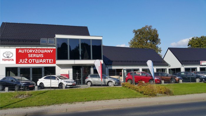 salon-toyota-nowakowski-rusza-pena-para-w-jeleniej-gorze-poznaj-niezawodne-auta-hybrydowe-juz-w-najblizszy-weekend-71201