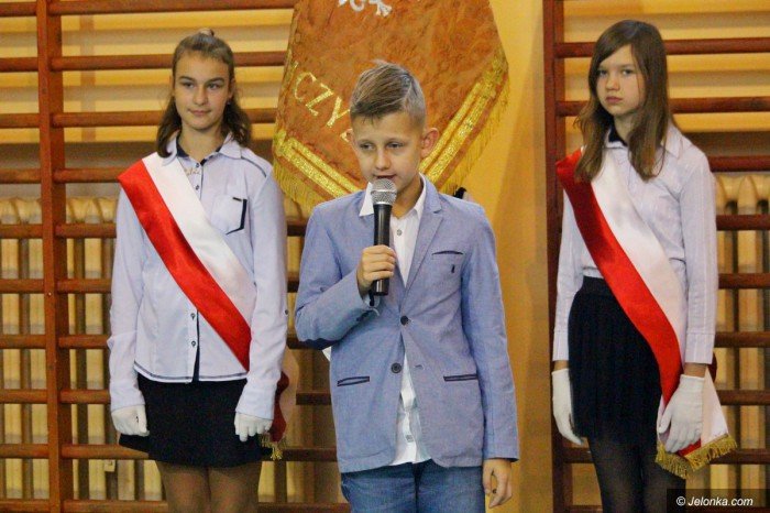 pierwszoklasisci-zozyli-slubowanie-foto-71247