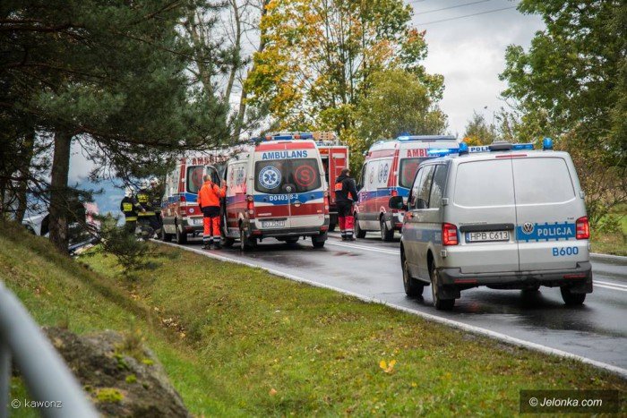 zderzenie-dwoch-aut-droga-zablokowana-foto-71252