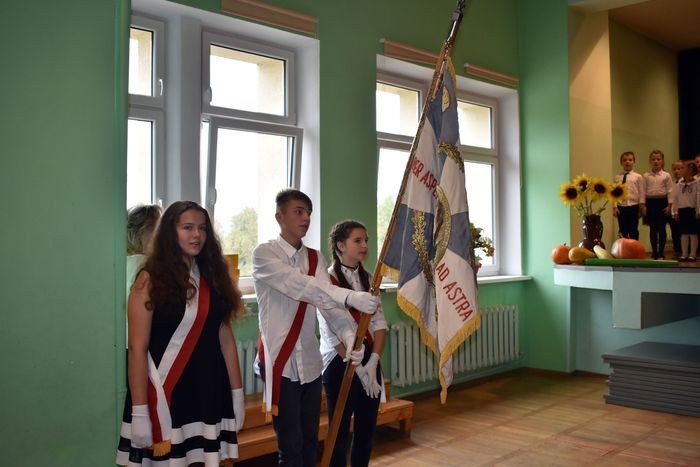 pasowanie-pierwszakow-w-trojce-foto-71254