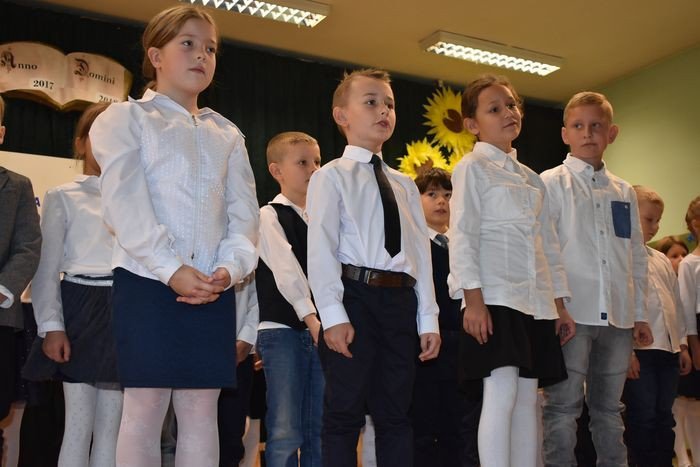 pasowanie-pierwszakow-w-trojce-foto-71254
