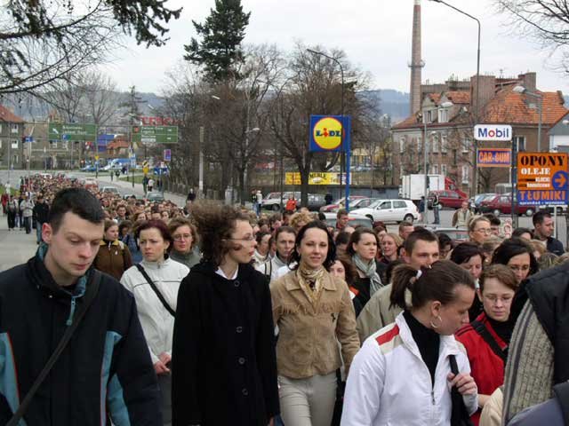 biay-marsz-z-kolegium-karkonoskiego-7126