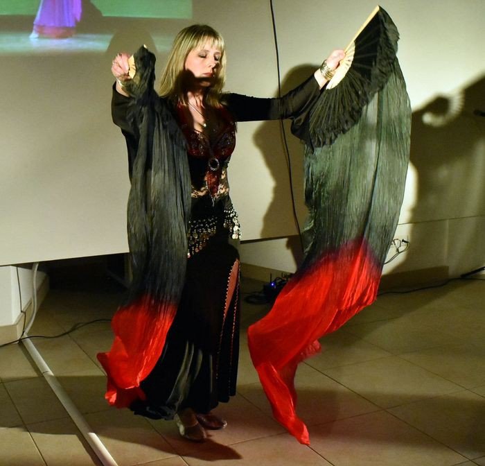 pokaz-tanca-flamenco-w-muzeum-przyrodniczym-foto-71262
