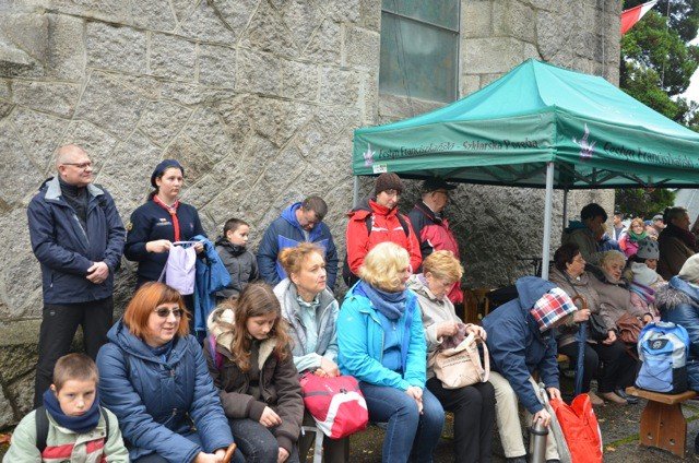 parafianie-z-jezowa-sudeckiego-w-rozancu-do-granic-foto-71279