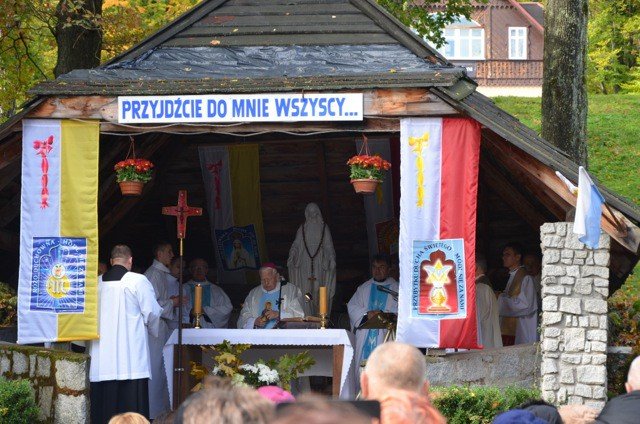 parafianie-z-jezowa-sudeckiego-w-rozancu-do-granic-foto-71279