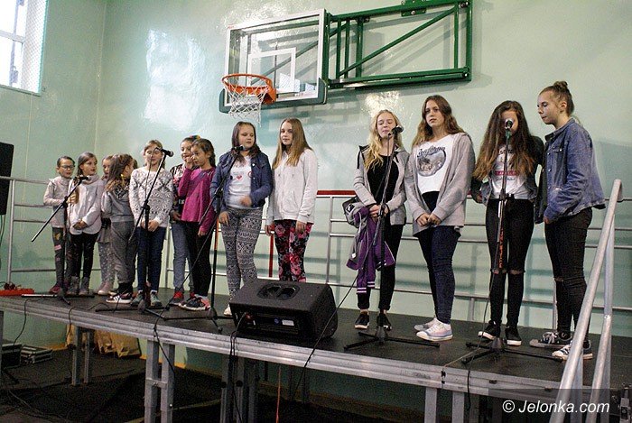 jesienny-festyn-trojki-w-kowarach-foto-71293