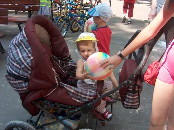 bezpieczne-wakacje-ze-straza-miejska-2005-relacja-7133