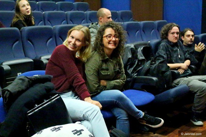 modziez-lgnie-do-grupy-teatralnej-staart-foto-71402