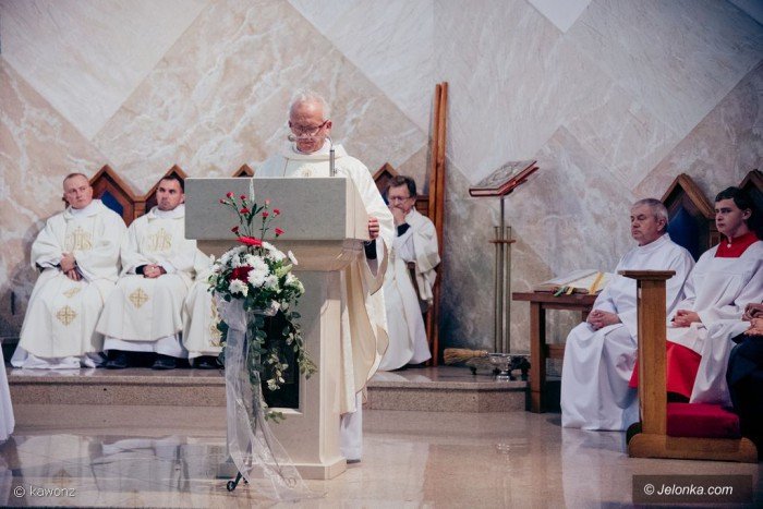 procesja-fatimska-przesza-ulicami-cieplic-foto-71408