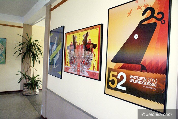 wrzesniowe-plakaty-i-one-day-photo-z-jeleniem-foto-71425