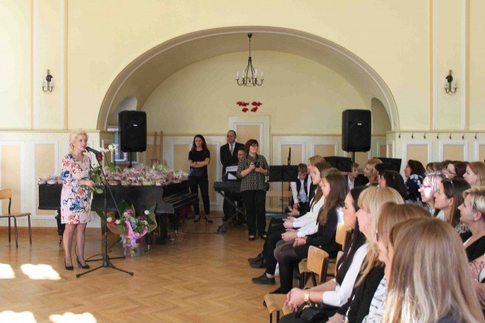 dwojka-swietuje-dzien-nauczyciela-foto-71453