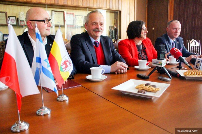 ambasador-izraela-z-wizyta-w-jeleniej-gorze-foto-71508
