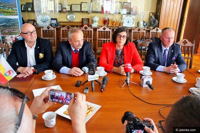 ambasador-izraela-z-wizyta-w-jeleniej-gorze-foto-71508