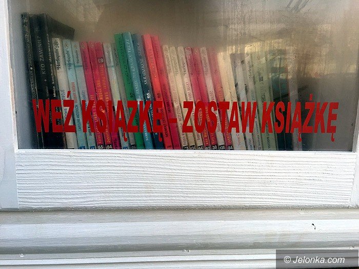 w-mysakowicach-powstay-minibiblioteki-foto-71516