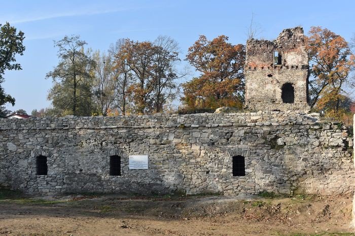 porzadki-w-przyziemiach-zamku-w-starej-kamienicy-foto-71518