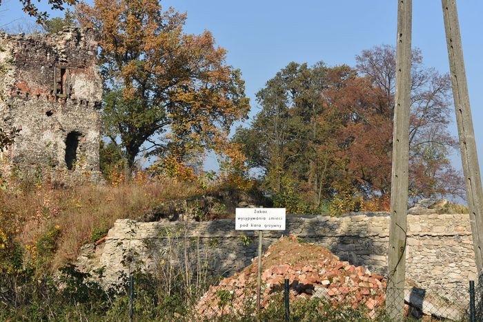 porzadki-w-przyziemiach-zamku-w-starej-kamienicy-foto-71518