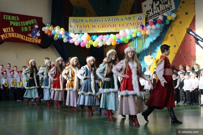 pierwszaki-z-dwojki-po-pasowaniu-foto-71538