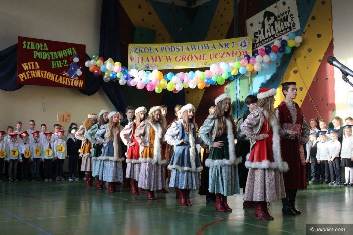 pierwszaki-z-dwojki-po-pasowaniu-foto-71538