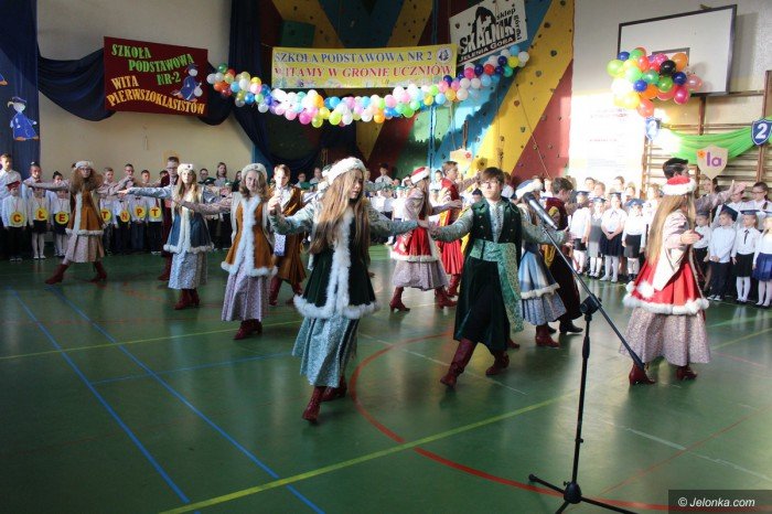 pierwszaki-z-dwojki-po-pasowaniu-foto-71538