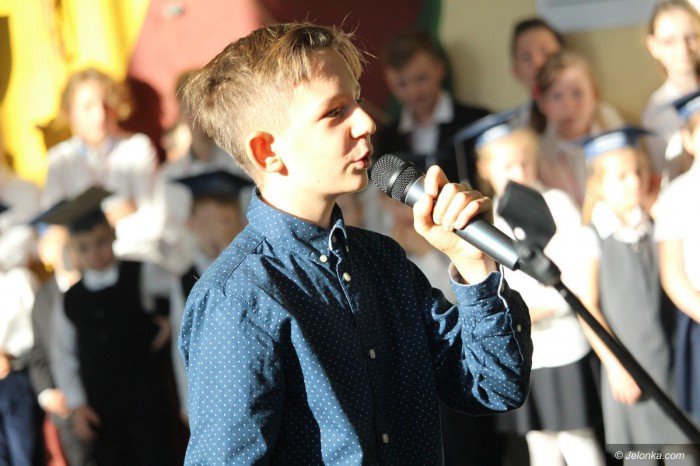 pierwszaki-z-dwojki-po-pasowaniu-foto-71538