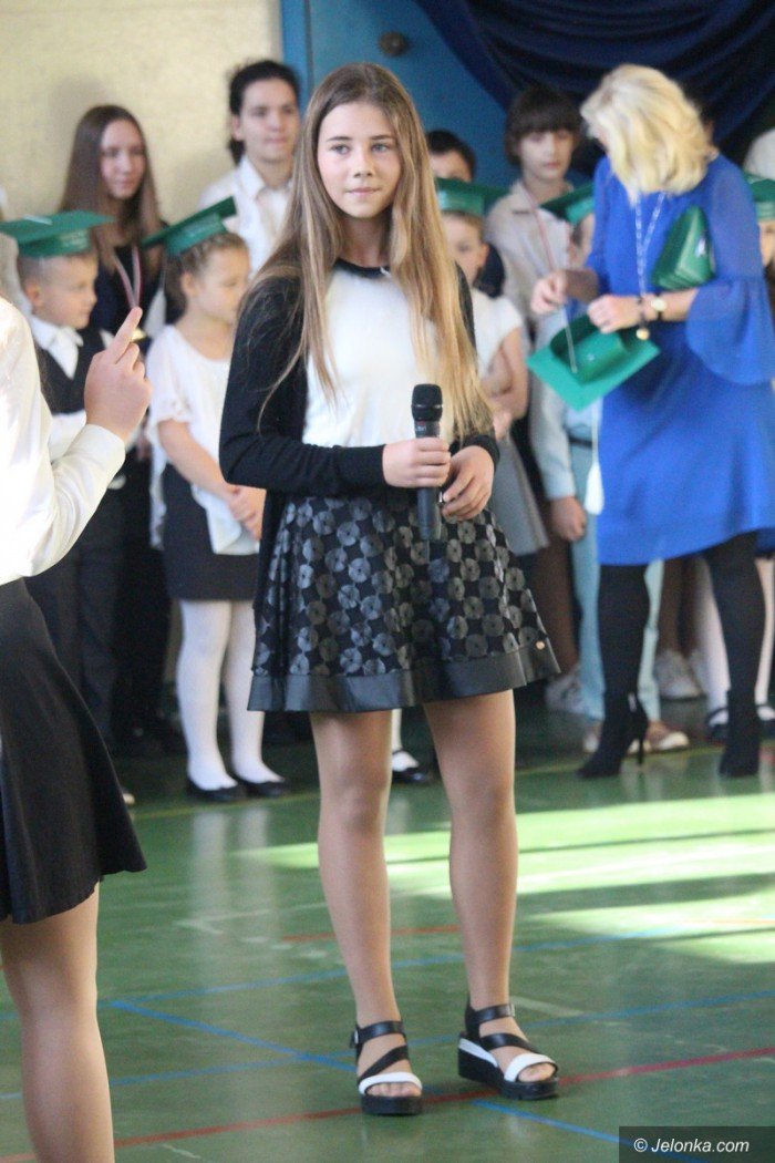 pierwszaki-z-dwojki-po-pasowaniu-foto-71538