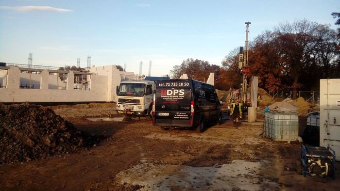 ruch-na-budowie-nowej-szkoy-w-podgorzynie-foto-71556