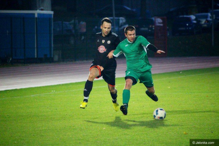radosny-futbol-przy-zotniczej-foto-71625
