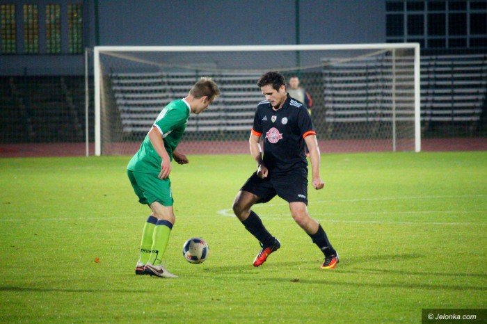 radosny-futbol-przy-zotniczej-foto-71625
