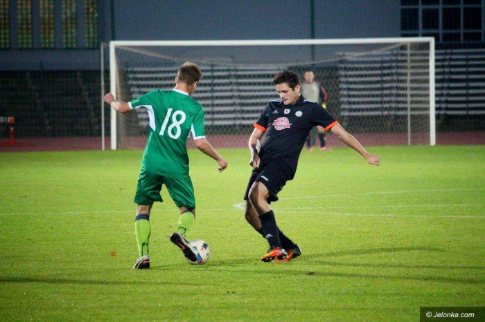 radosny-futbol-przy-zotniczej-foto-71625